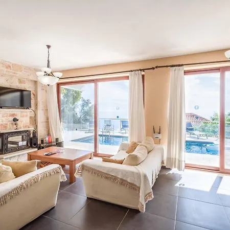 Segounia Villa